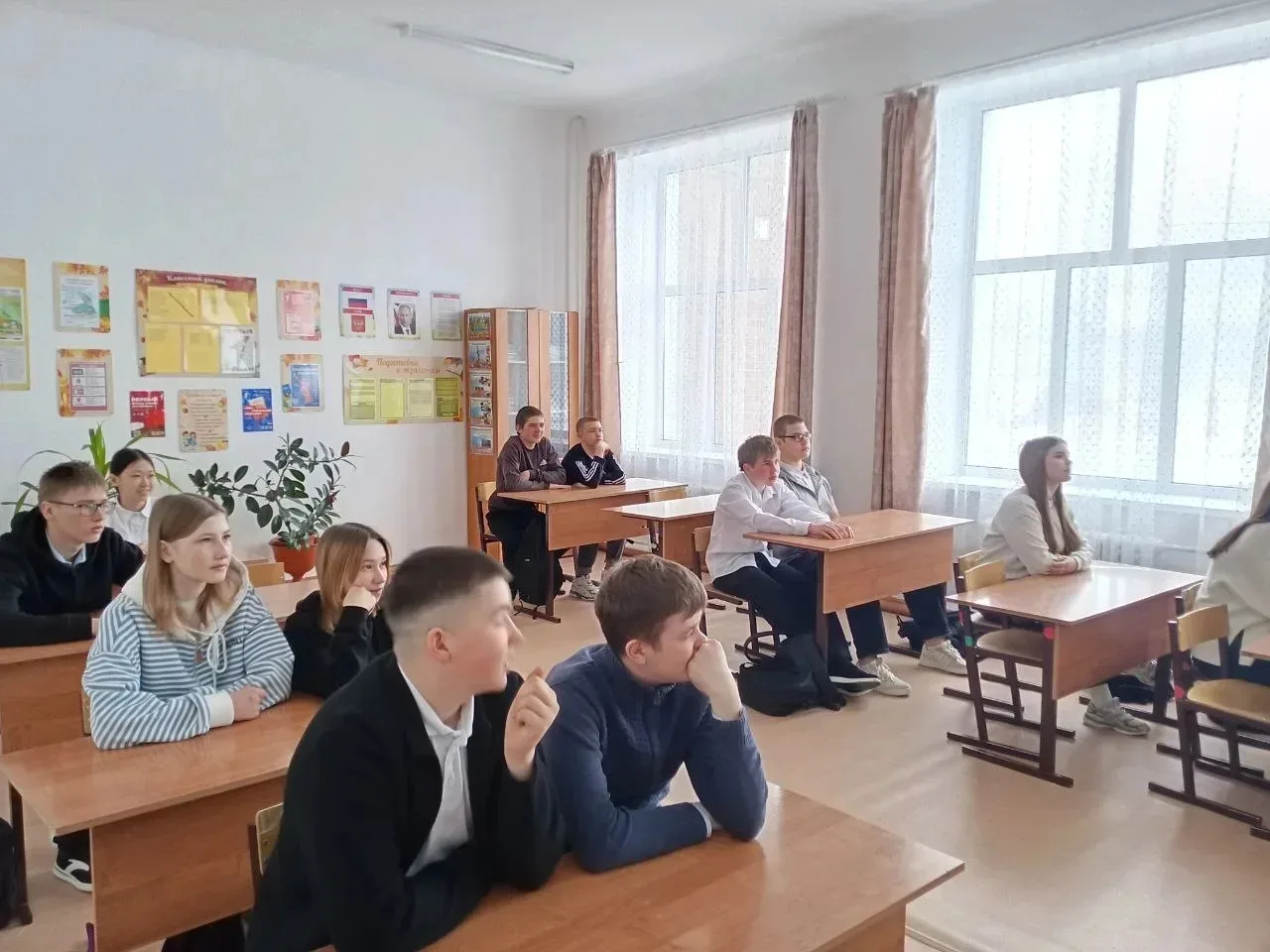 Учащиеся 8 класса проверили свои знания о Крыме