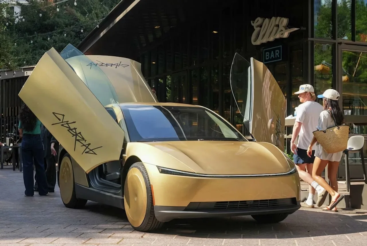 Компания Tesla представила автономное такси, не оснащенное рулевым колесом и педалями у...