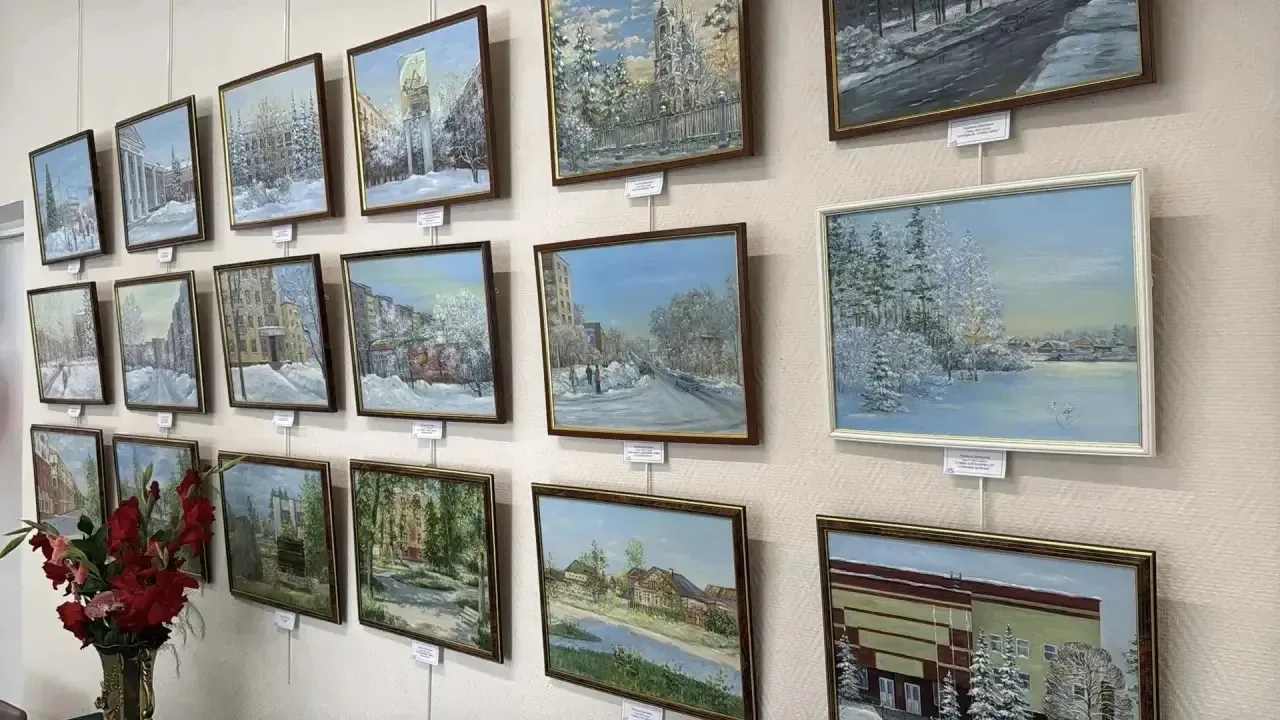 🎨 «Время, застывшее в красках»: персональная выставка Людмилы Дмитриевой