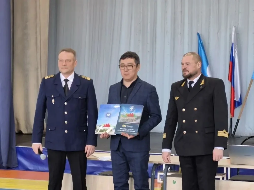 ПРОФОРИЕНТАЦИЯ НА БЕРЕГУ АЛДАНА.  Скоро на реках Якутии начнется подвижка льда и затем шумный грозны