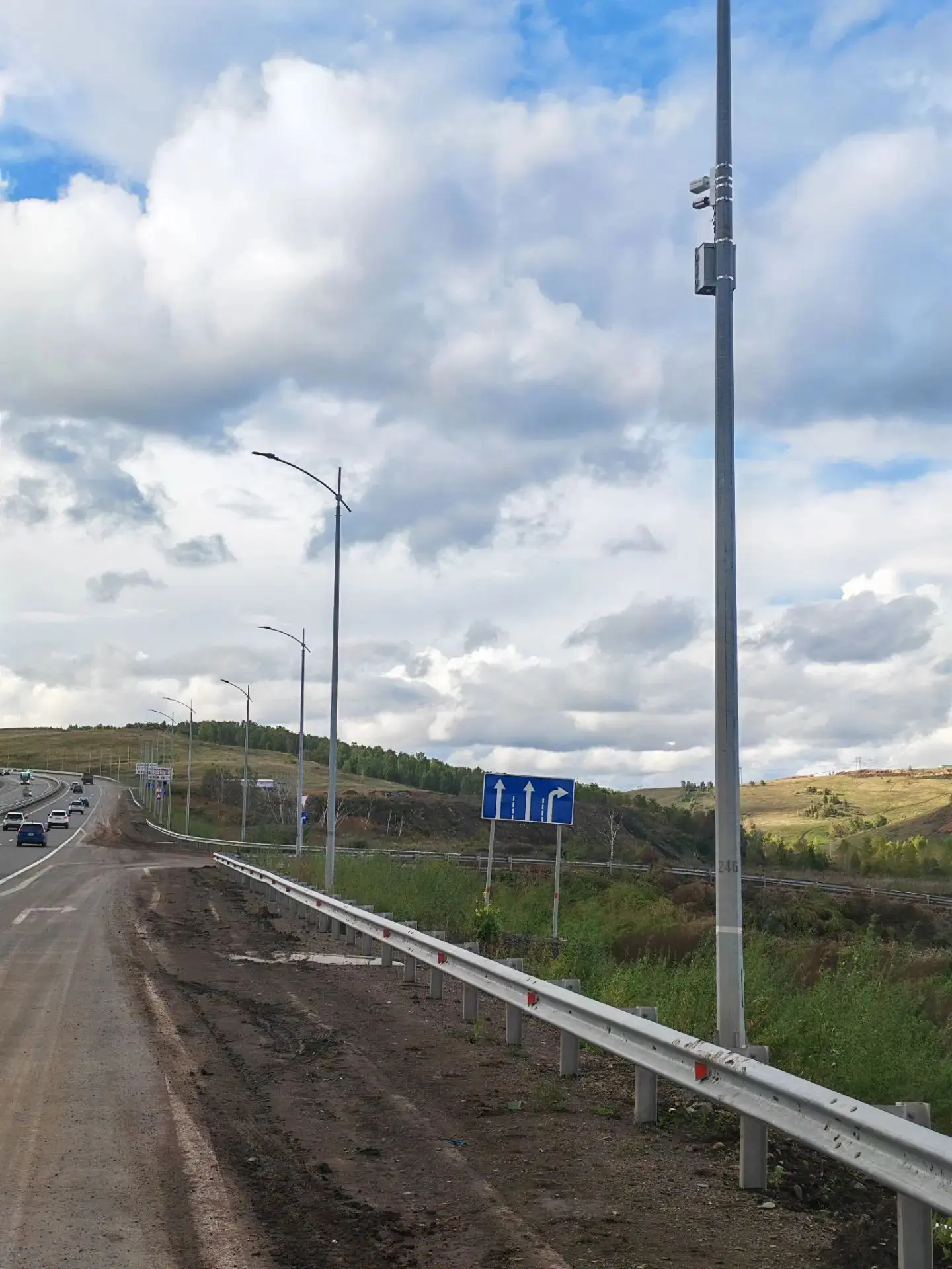 Через 30 метров камеры установили на подъезде к Красноярску