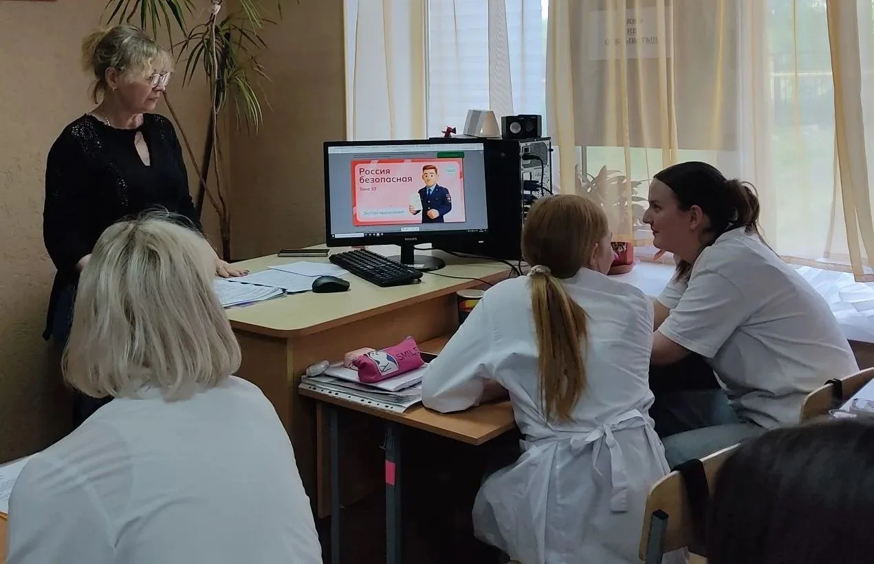 14.05.2026 в ГБОУ ЛНР "ЛМБЛИ" прошло практико-ориентированное занятие "Россия безопасна...