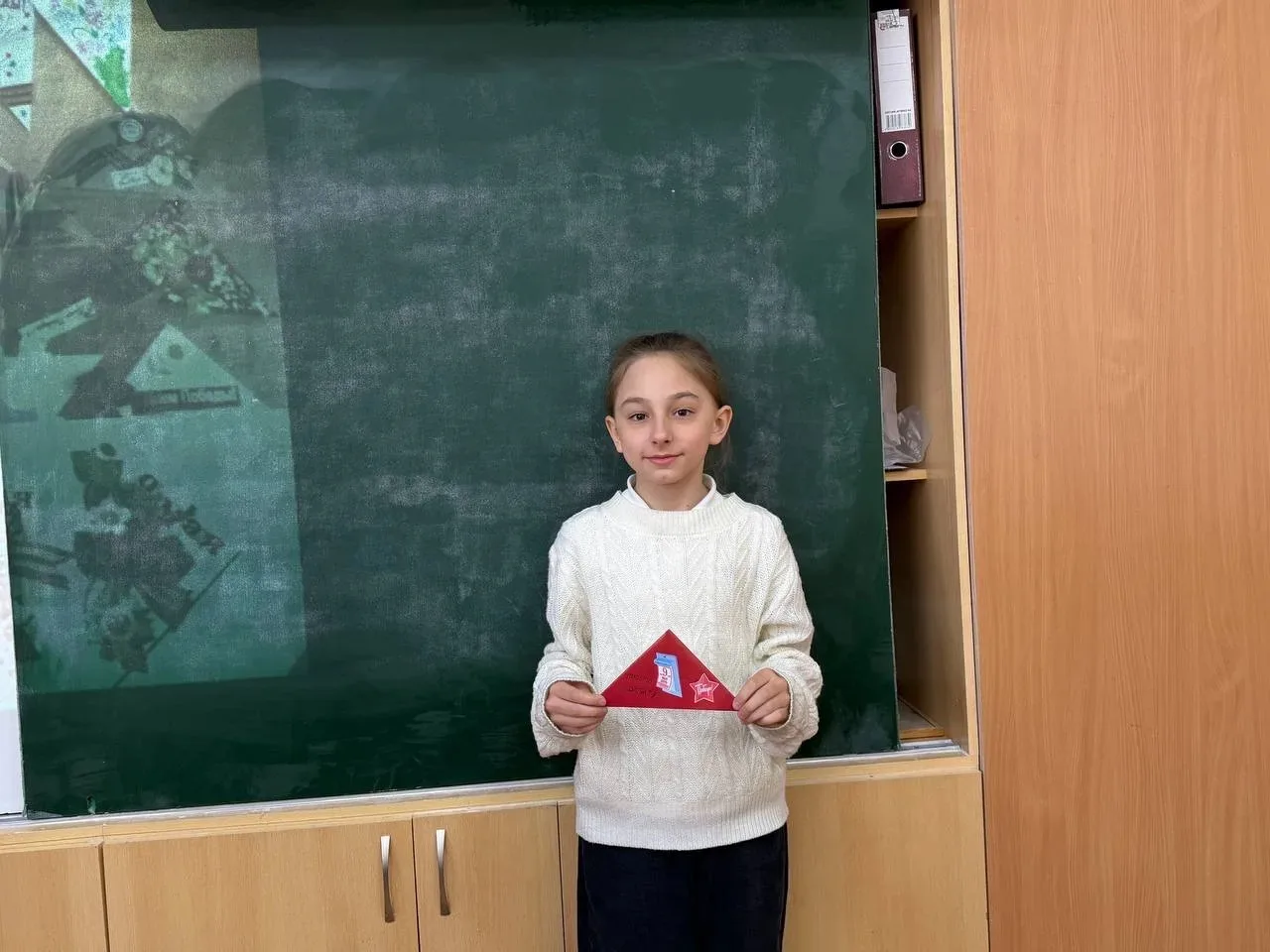 Творческая мастерская «Фронтовой сувенир»   Сегодня активисты клуба «Навигатор» под руководством сов