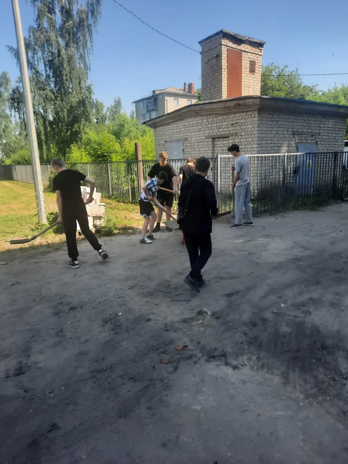 11 июня в школьном лагере труда и отдыха

Лето — это не только каникулы без расписания. Это ещё и вр