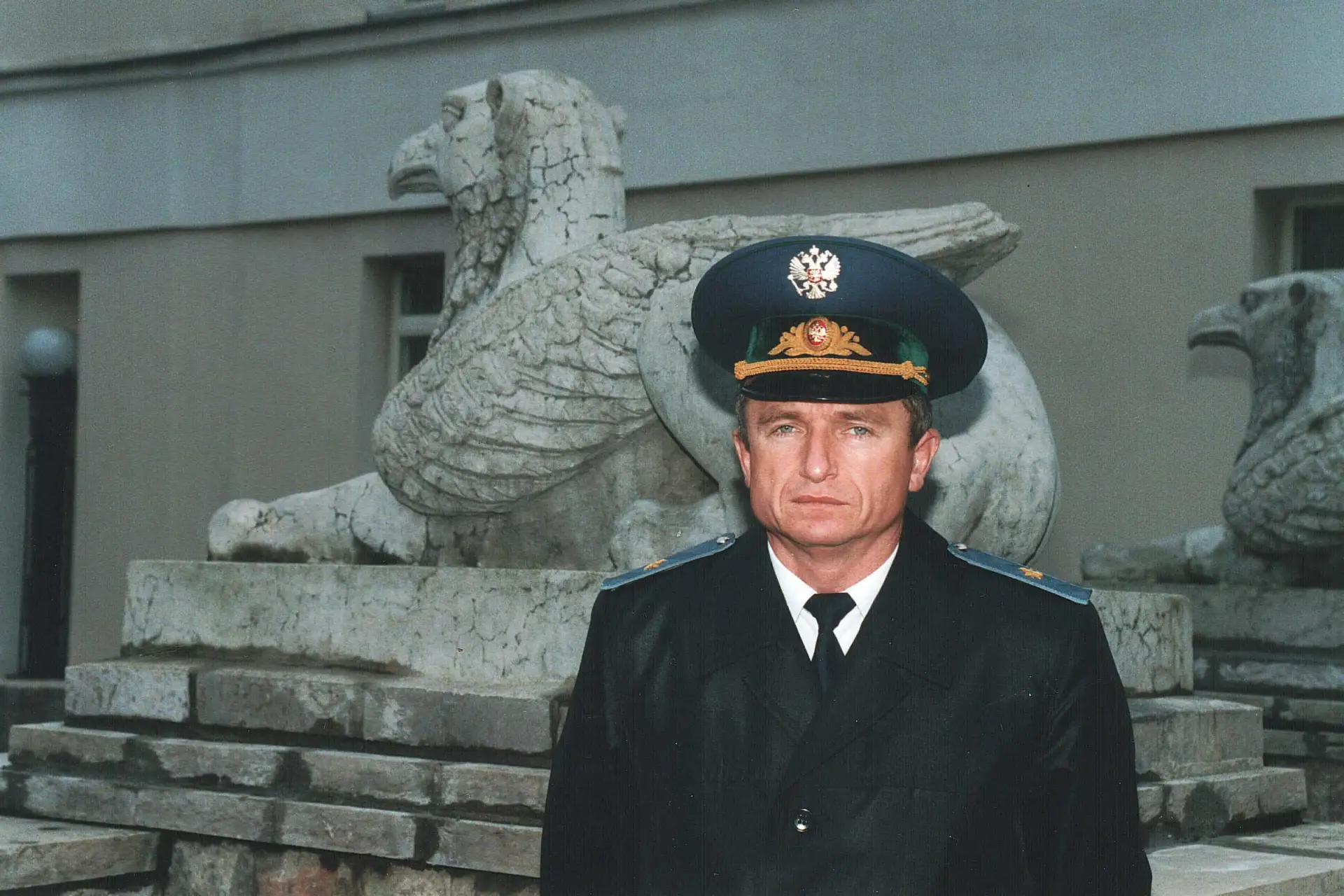 🕯 В Петербурге ушёл из жизни Валерий Еременко

На 76-м году жизни скончался генерал-майор таможенно