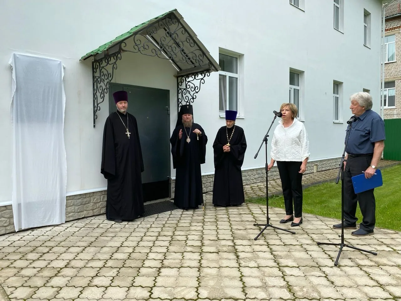 29 июля у здания духовно-просветительского центра Бежецкой епархии состоялось торжестве...