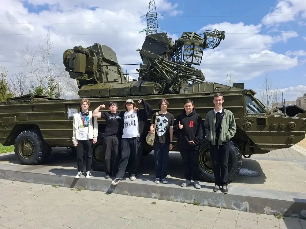 🏛Экскурсия студентов техникума в парк «Патриот»: погружение в историю и мощь отечественной военной т
