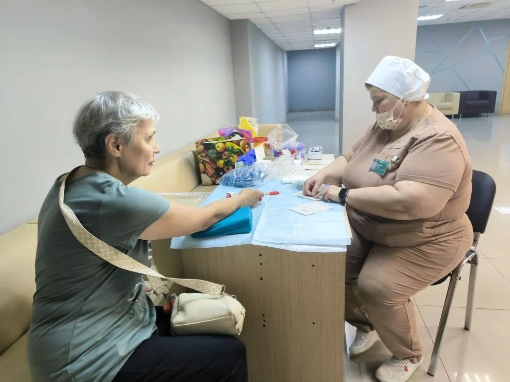 💙 Долголеты узнали секреты здорового образа жизни и прошли диспансеризацию  В территориальном отделе
