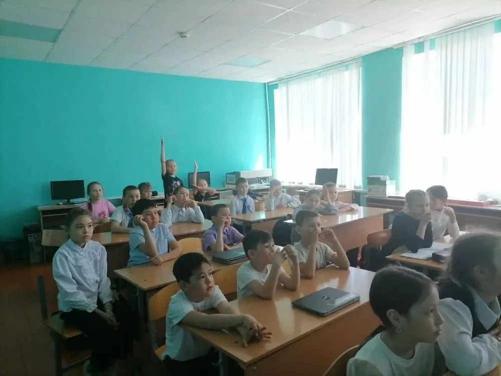 Неделя космоса для учеников начальной школы: «Открываем Вселенную вместе»!