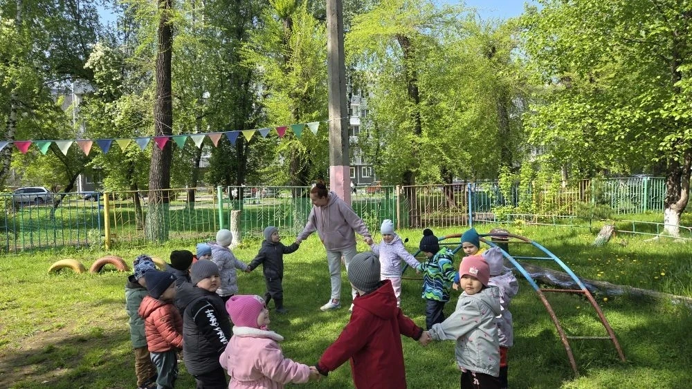 Физкультура на свежем воздухе — это любовь с первой разминки! ❤️