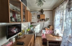 Продам 3-комнатную квартиру, 60 м², 1/5 этаж, Горловка