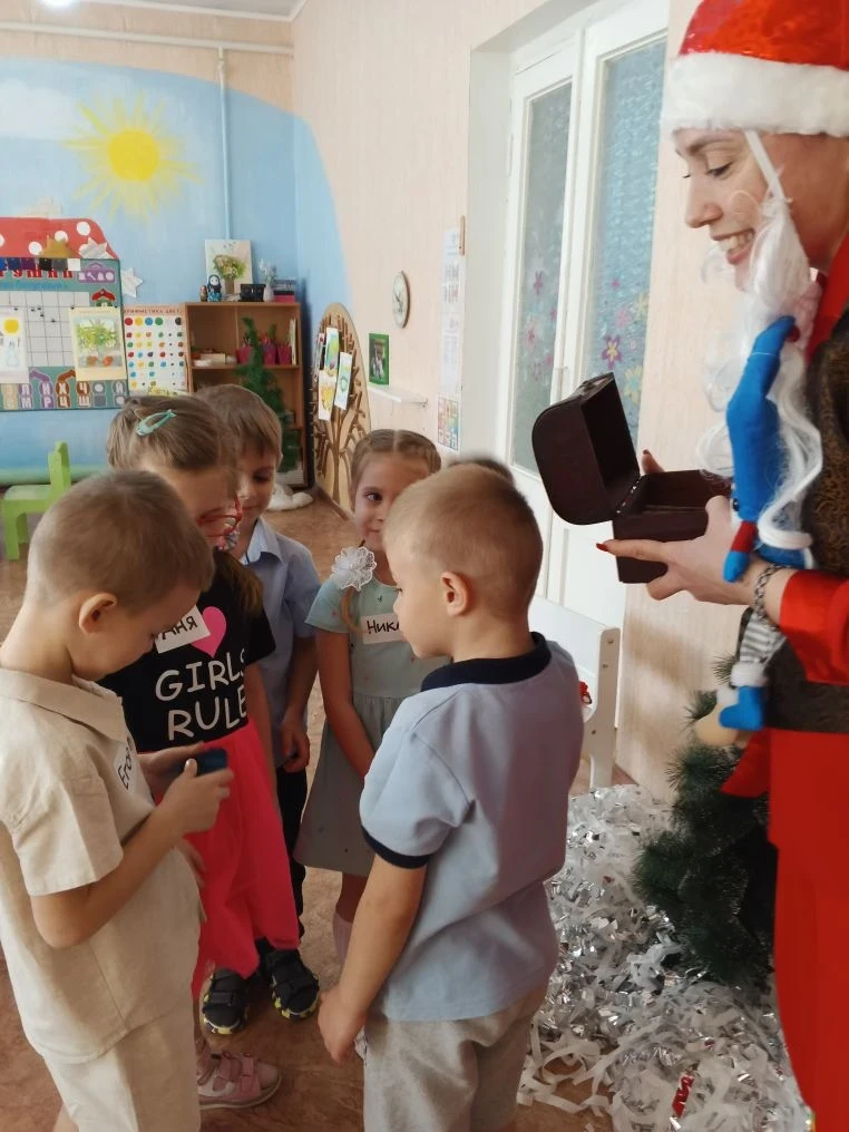 Продолжается конкурс "Воспитатель года". 16 декабря состоялся 2 этап конкурса - показ о...