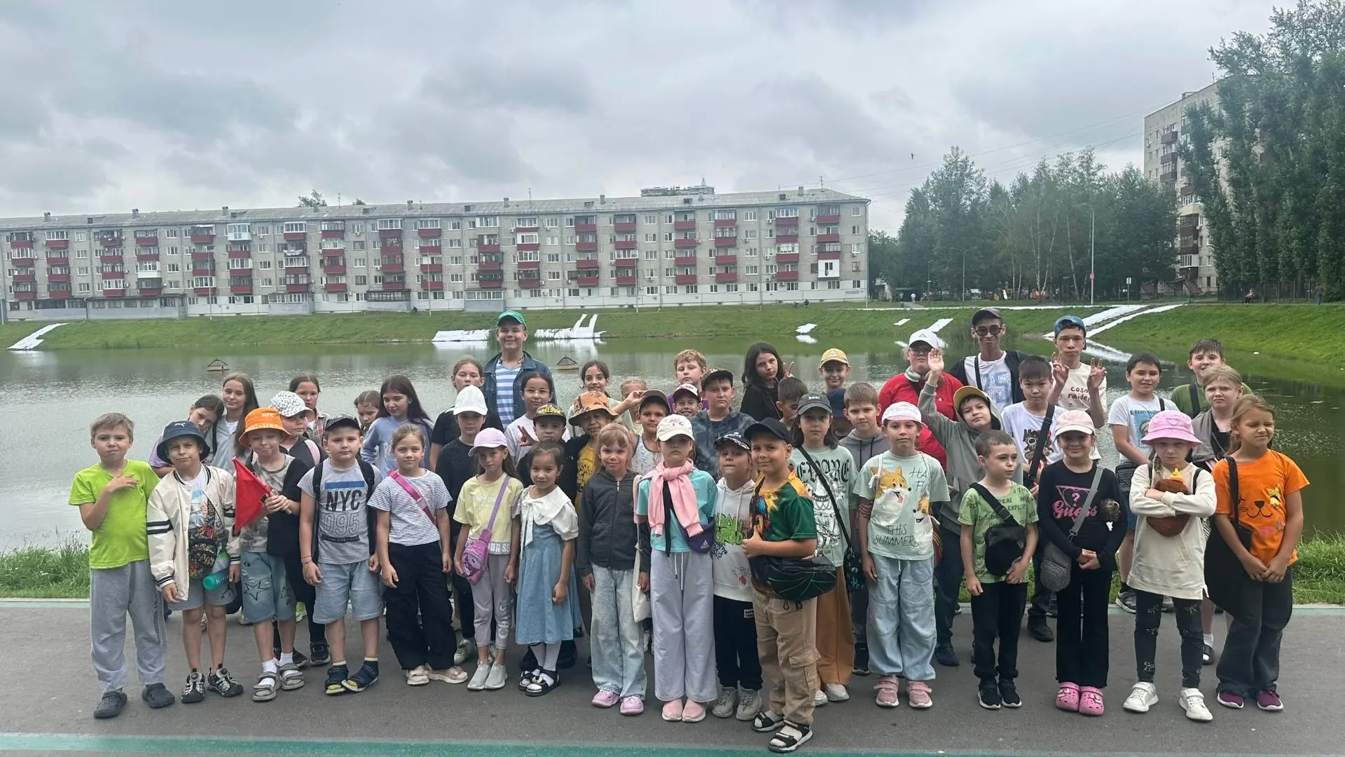 ❗️«Лето классное, безопасное»

☀️ В лагере провели мероприятие «Безопасное лето». Оно оказалось наст