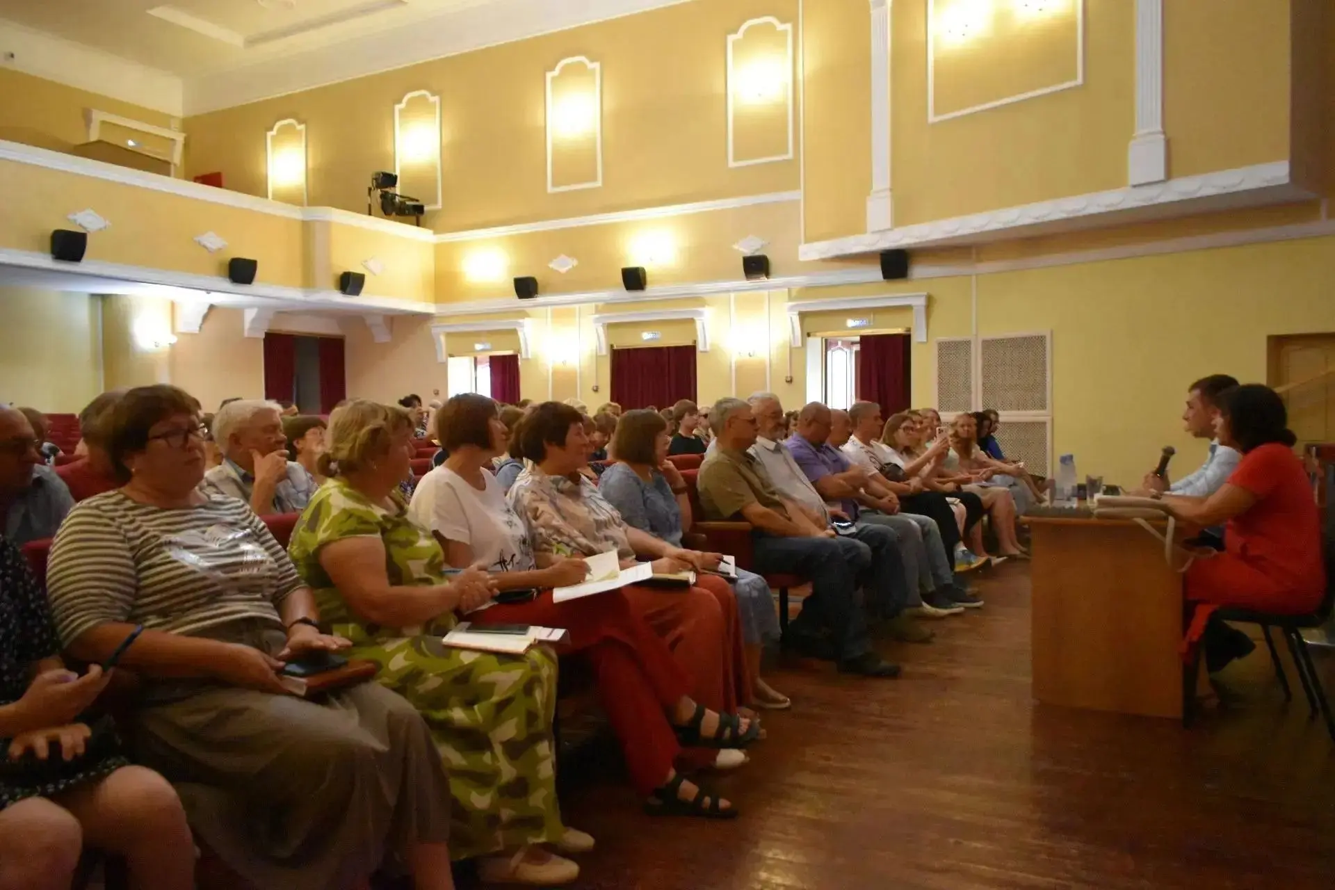 Глава Пластовского муниципального округа Аркадий Георгиевич Даниелян провел официальную встречу с со