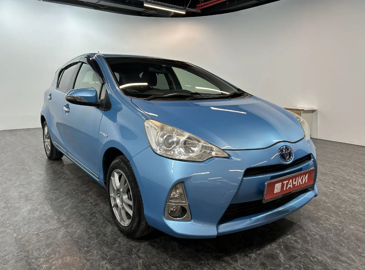 На аукционе Toyota Aqua