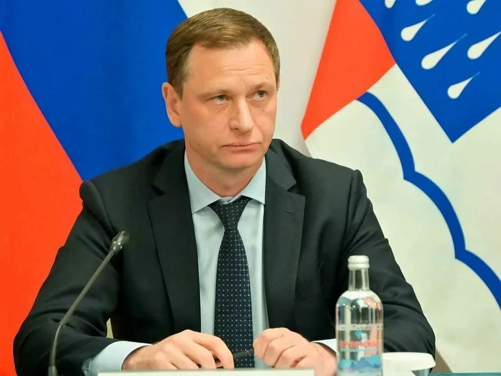 Мэр Сочи Андрей Прошунин сообщил о закрытии пляжей и набережных в Сочи
