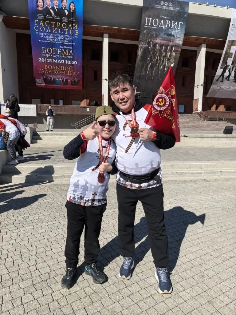 В честь 81-й годовщины Победы в Великой Отечественной войне с сыном Алешей и сотрудника...