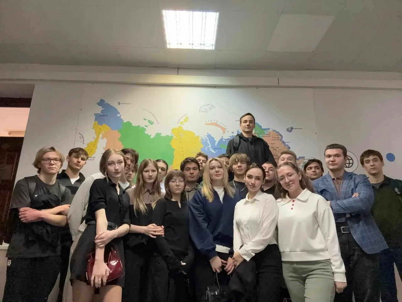 СОВРЕМЕННАЯ ГРАЖДАНСКАЯ ПОЭЗИЯ   23 апреля 2026 года студенты первого курса Института кораблестроени