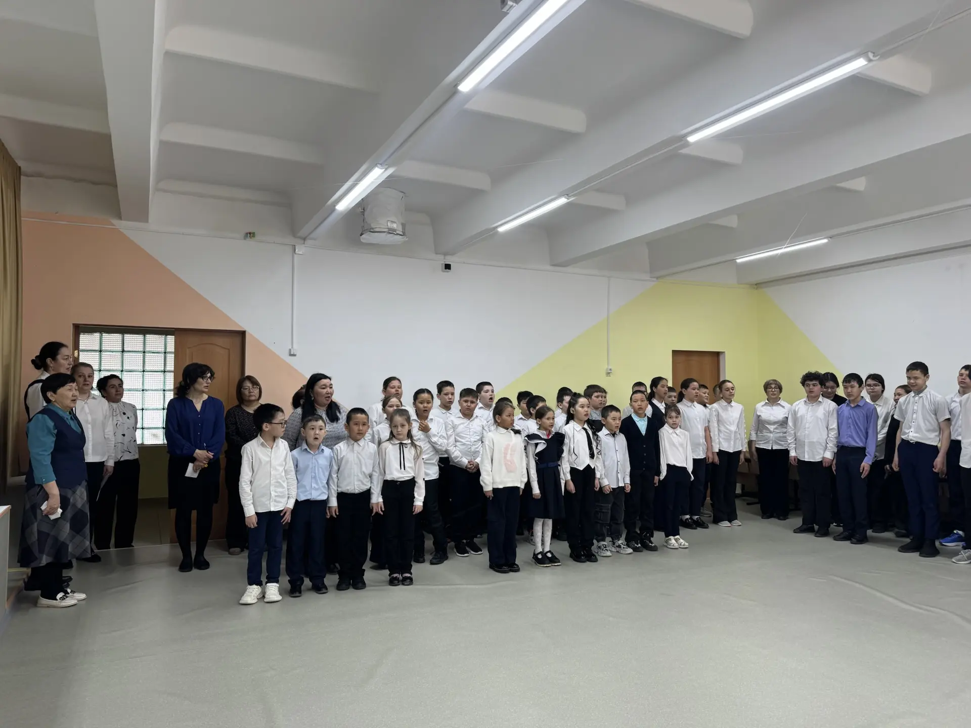 🎉 Линейка: чествуем лучших!