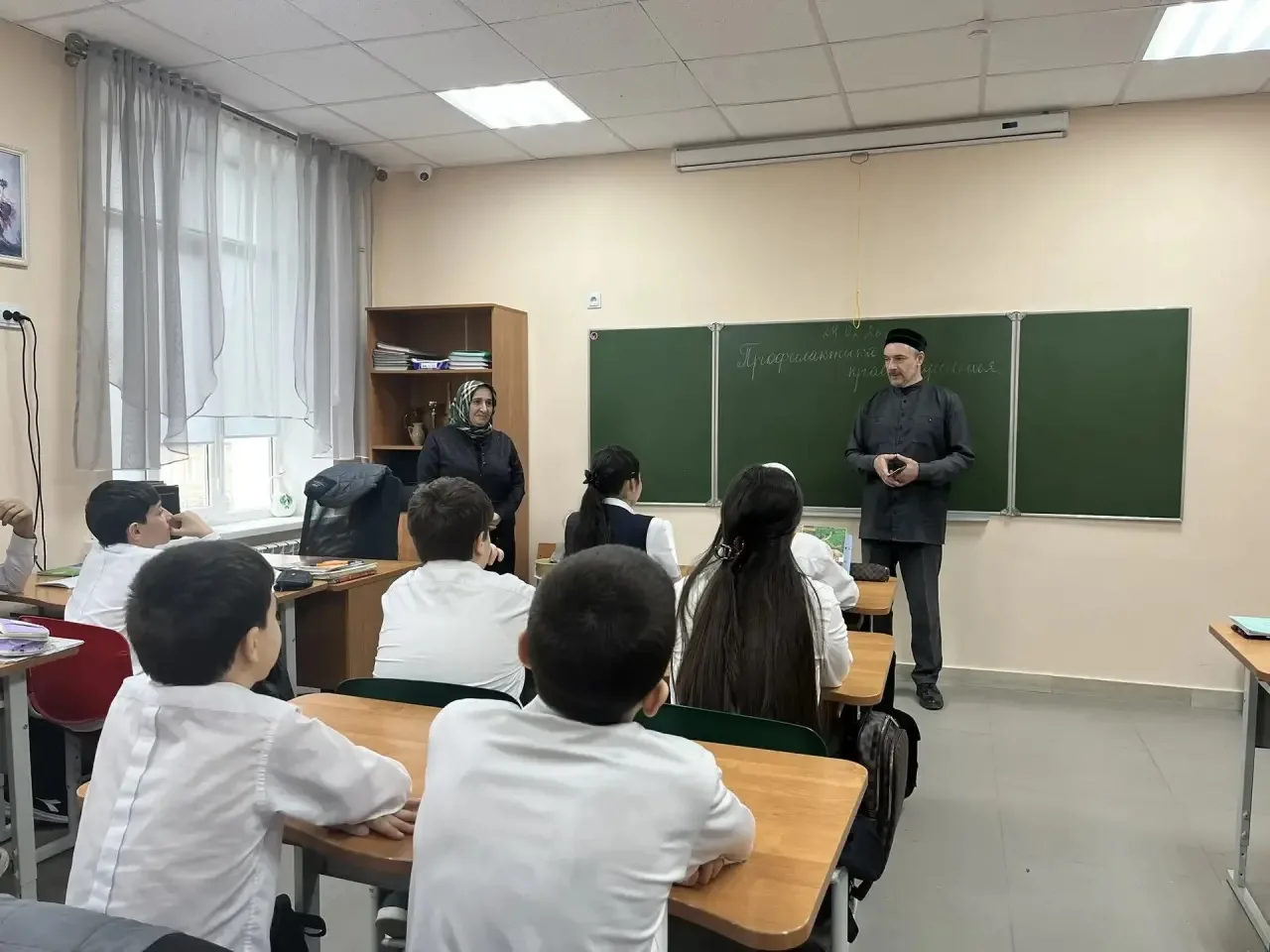 Беседа по профилактике правонарушений среди учащихся восьмых классов  24 февраля в  нашей гимназии п