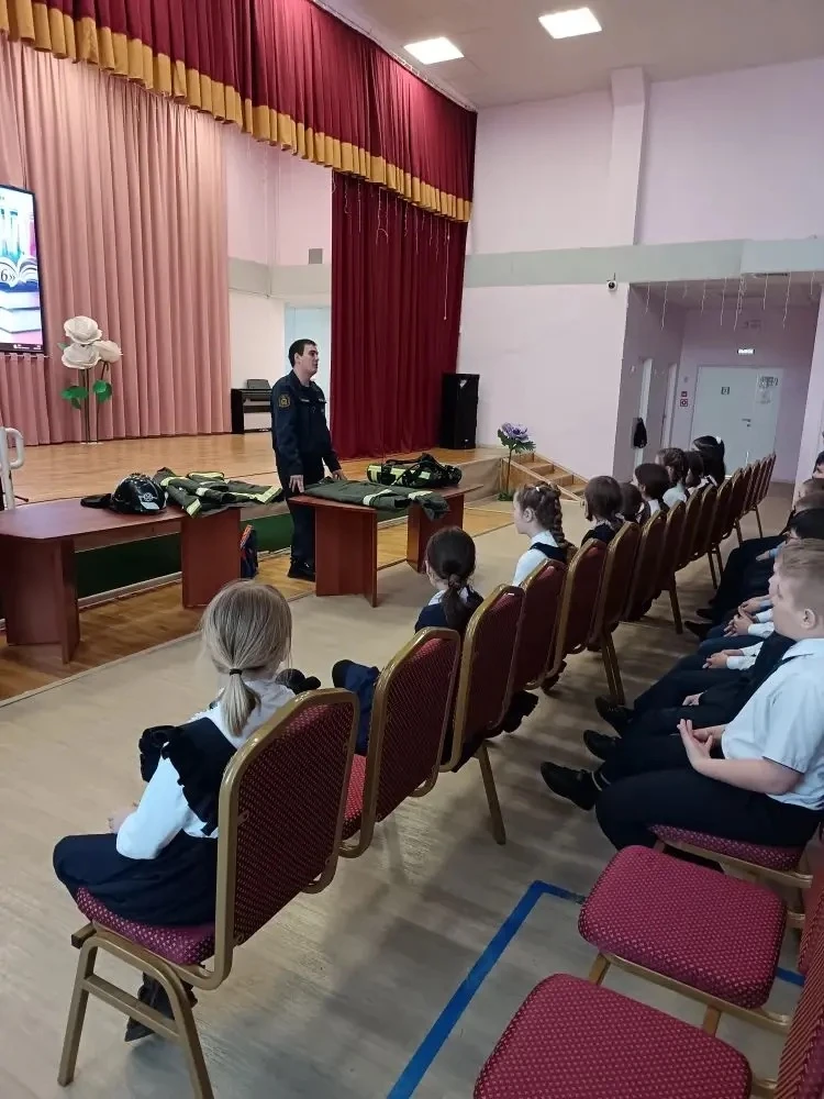 🔥 Безопасность — прежде всего! 🔥  Сегодня в нашей школе для учеников  начальных классов прошла очень