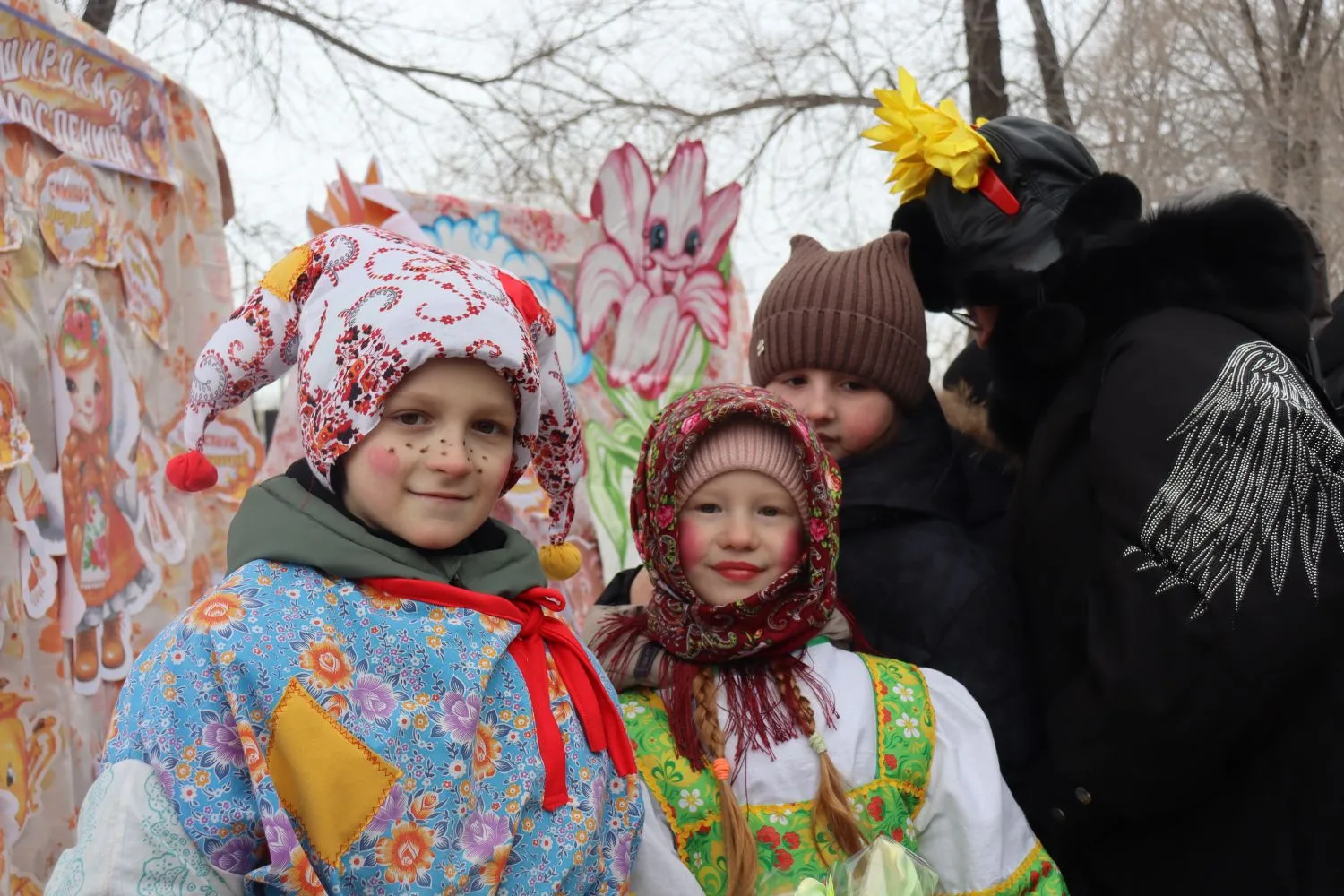 Уважаемые родители, ученики и друзья школы №131!  В этот праздничный день Масленицы с удовольствием 
