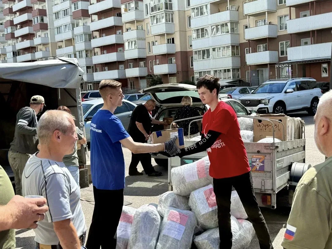💙 Помощь фронту: гуманитарный груз отправился в ЛНР и ДНР

Активисты Молодой Гвардии Единой России 
