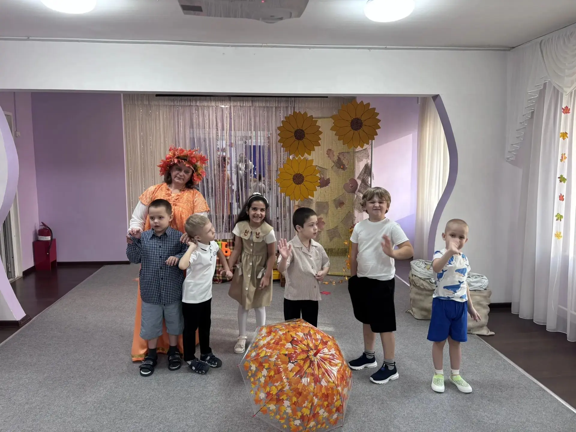Сегодня в группу "Землянички" заглянула осень🍁🍁🍄