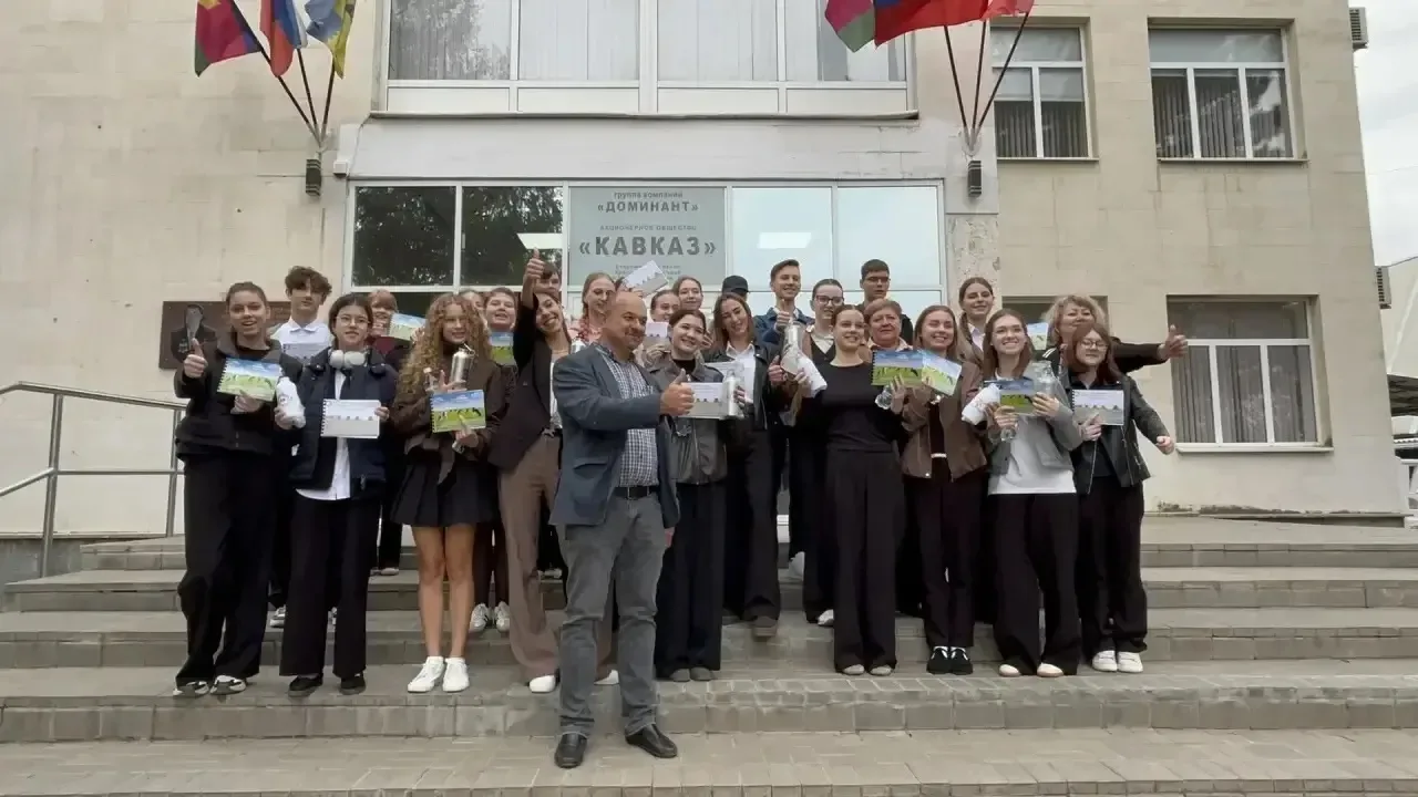 🌾 Погружение в агробизнес: как прошел  день обучающихся МБОУ СОШ N 1 в ОАО «Кавказ» ГК...