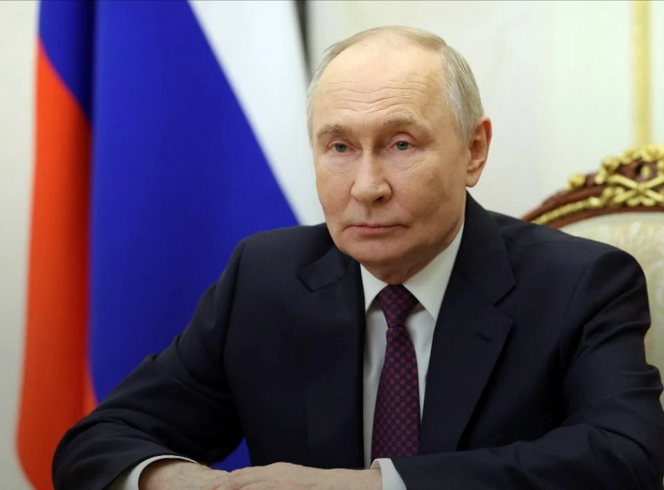 Путин: не все вопросы с топливом в России еще решены, но работа продолжается