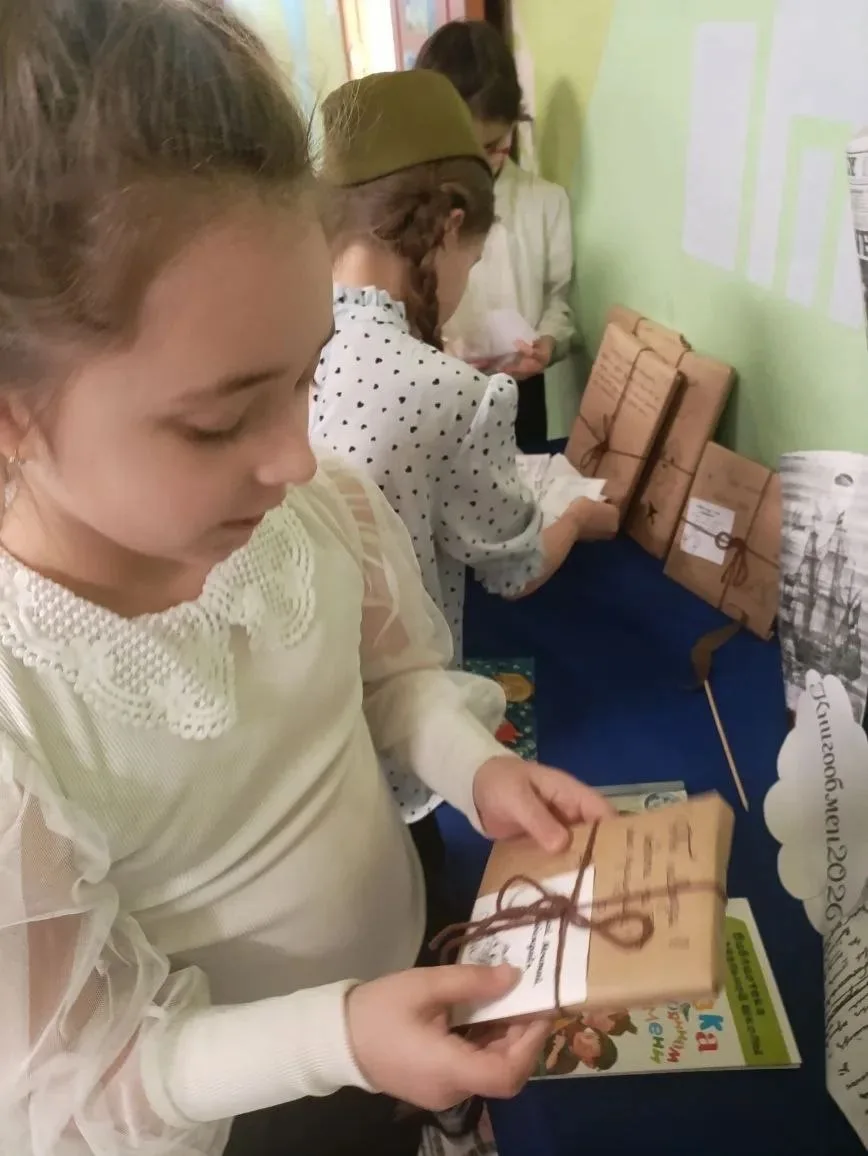 В нашей школе прошла добрая акция книгодарения!  В стенах нашей школы недавно состоялось тёплое и зн