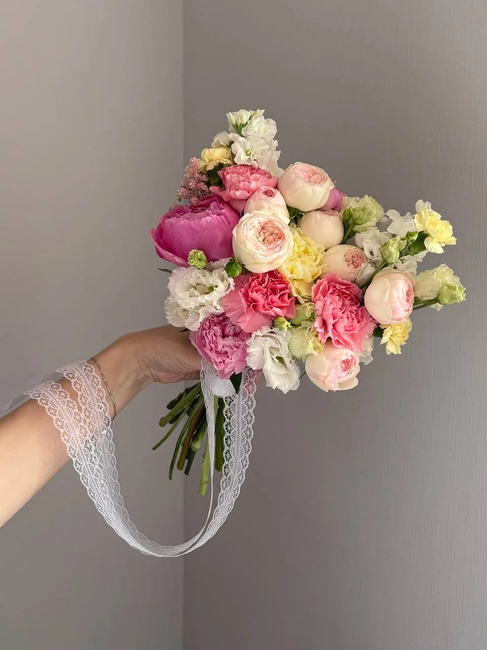 Наши яркие свадебные букеты за прошедшие дни 😍💕