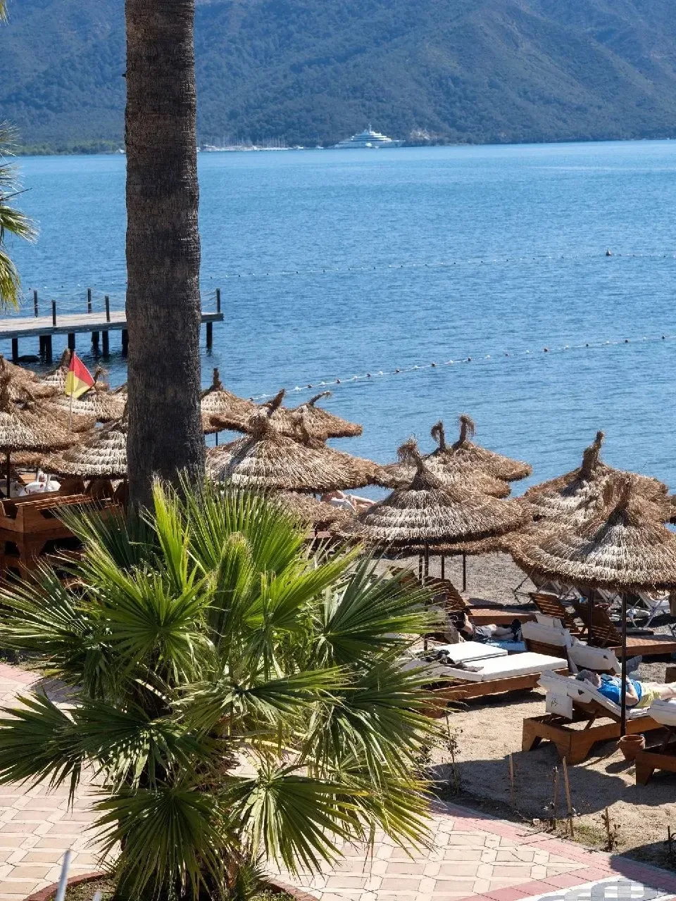 Моднявый отель на первой береговой линии в центре Мармариса: Prime Beach Hotel 5*