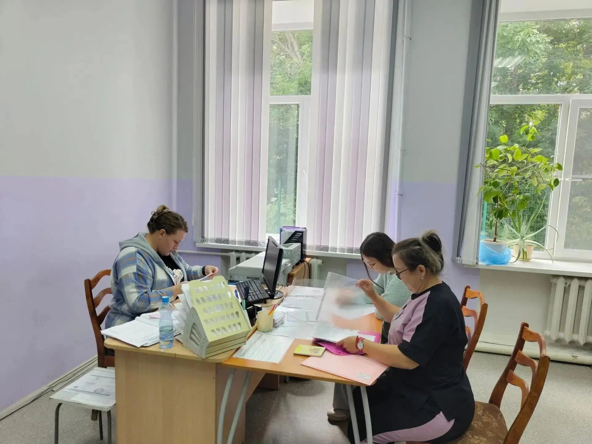 Продолжает работу приемная комиссия! 

Лето в полном разгаре, а в Медногорском филиале ГАПОУ «Оренбу