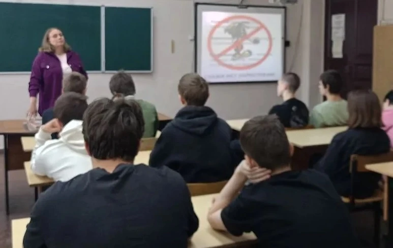 Скажи наркотикам: «Нет!»

18 июня в колледже состоялась лекция –беседа о вреде употребления наркотич