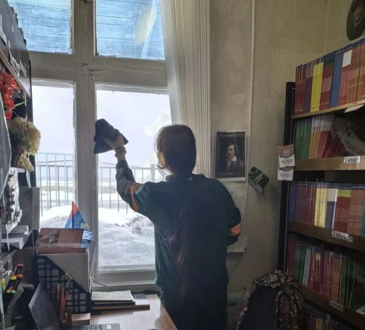 В рамках Всероссийского экологического субботника в школе прошла уборка классных кабине...