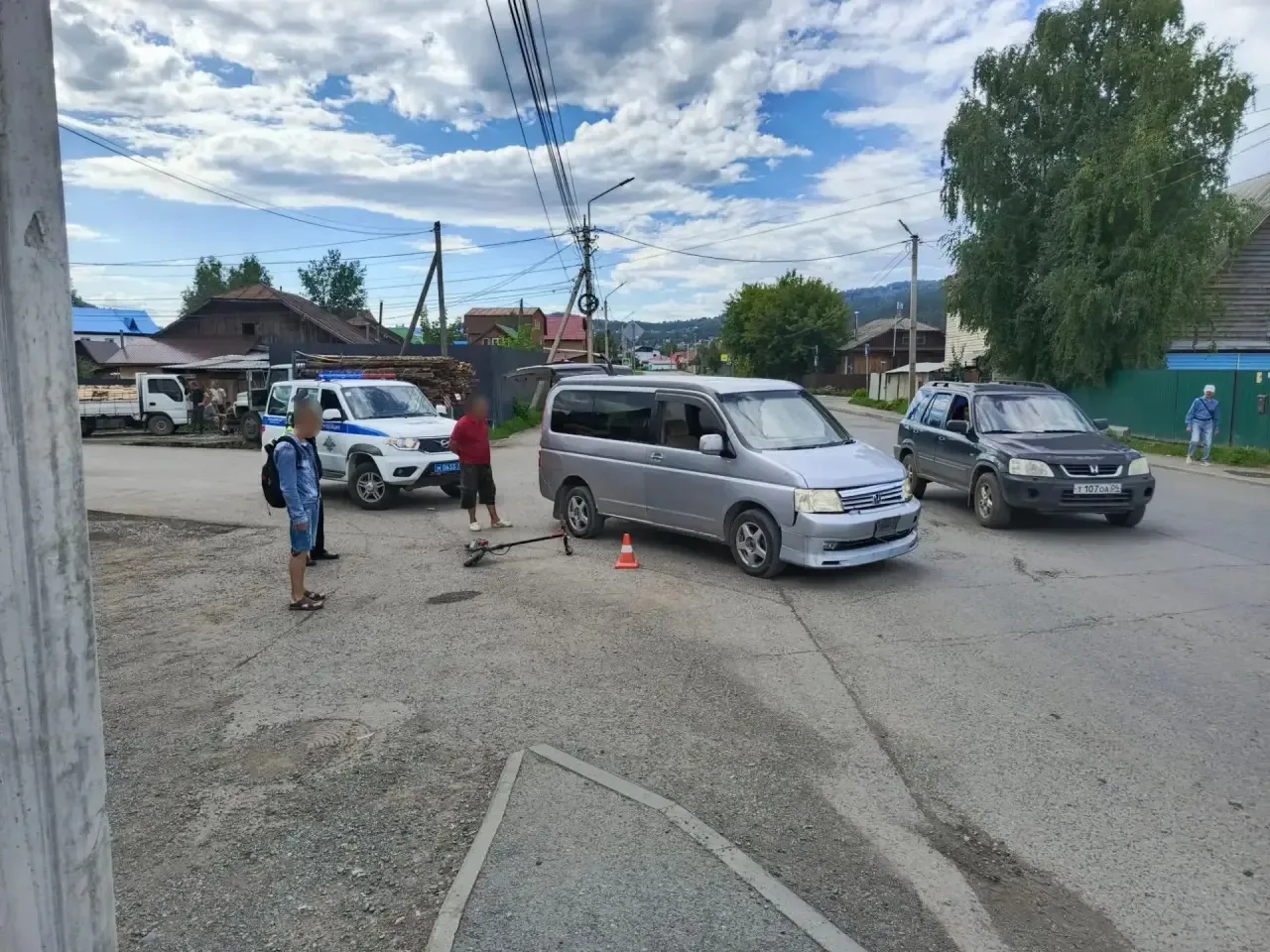🛴 В Горно-Алтайске водитель электросамоката столкнулся с автомобилем

6 августа около 10:30 на улиц