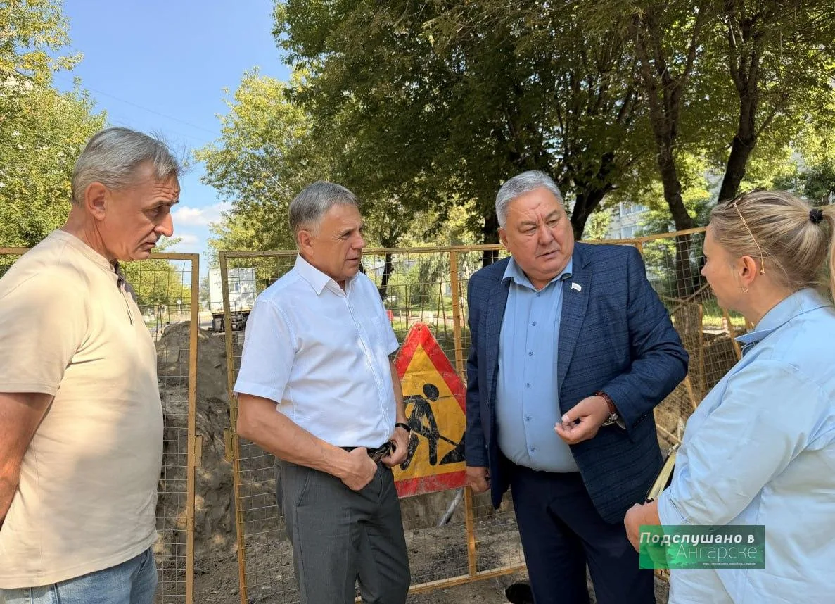 Зима близко, а значит — пора проверять, не замерзнем ли мы этой зимой. Мэр и председате...