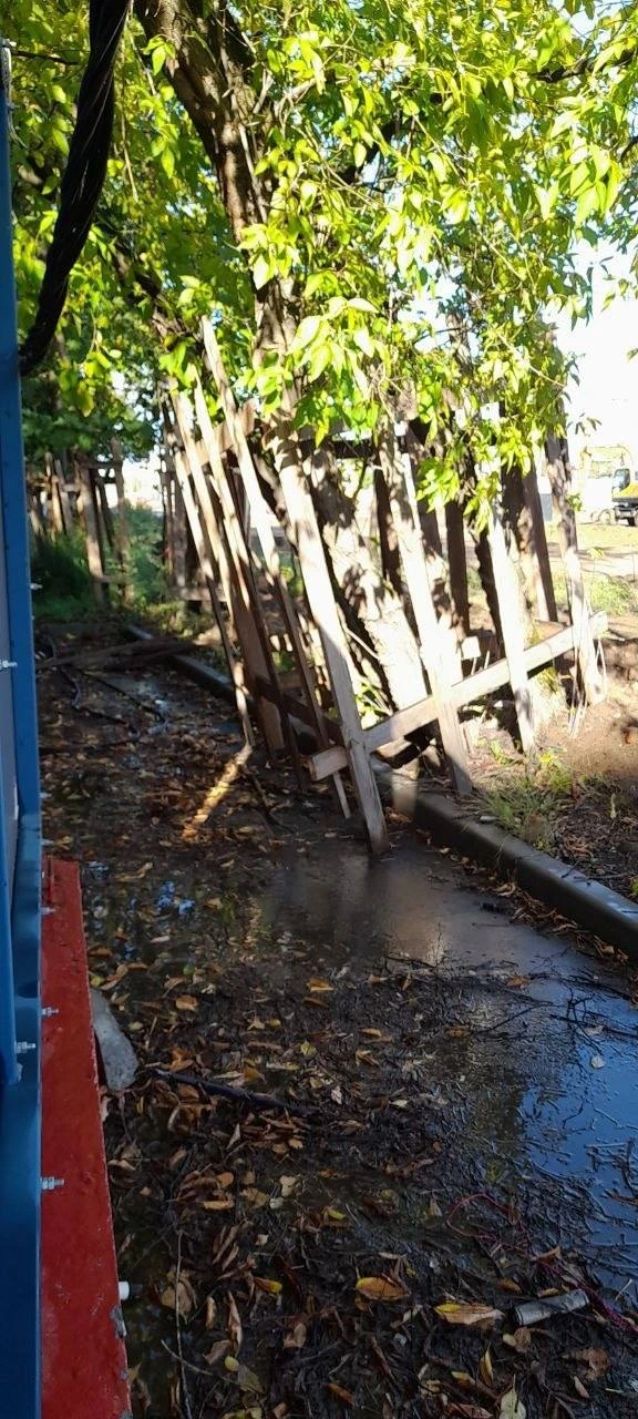 Соседи пишут, что за 3 года работ этот участок Анадырского так и остался прежним.