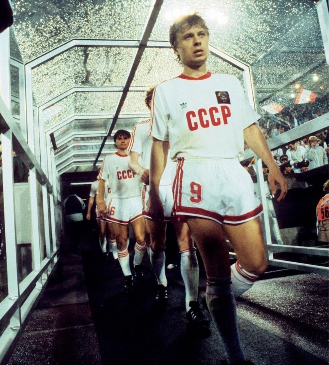 Александр Заваров в сборной СССР во время чемпионата Европы по футболу, Германия, 1988 ...