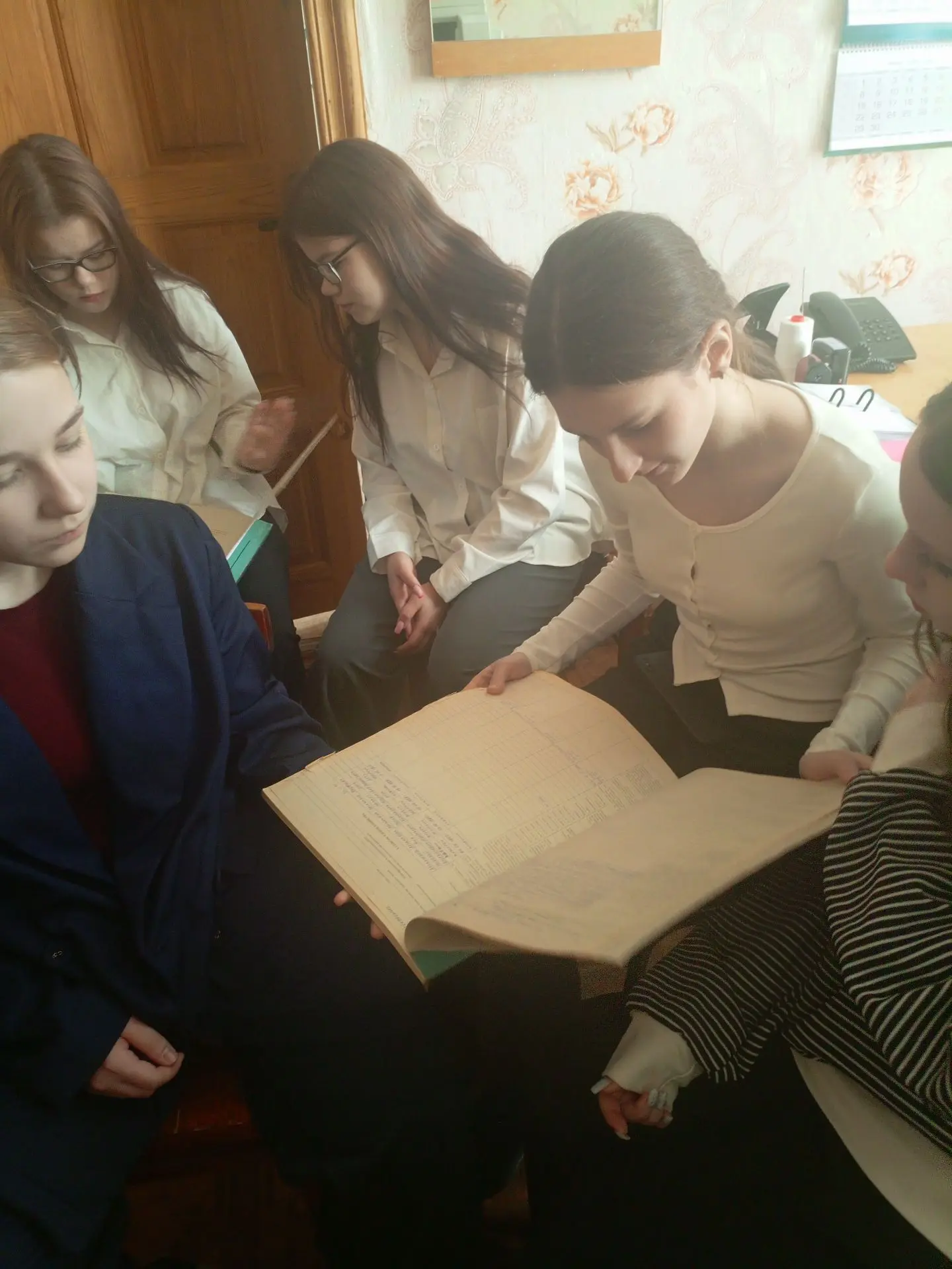 Профориентация в действии: школьники Сапожковского округа познакомились с профессией ар...