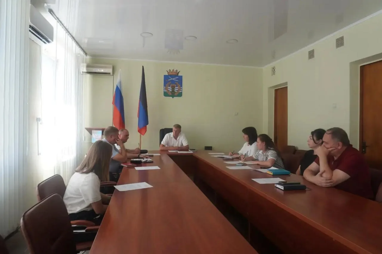 В Володарском округе прошло заседание межведомственной рабочей группы по вопросам охран...