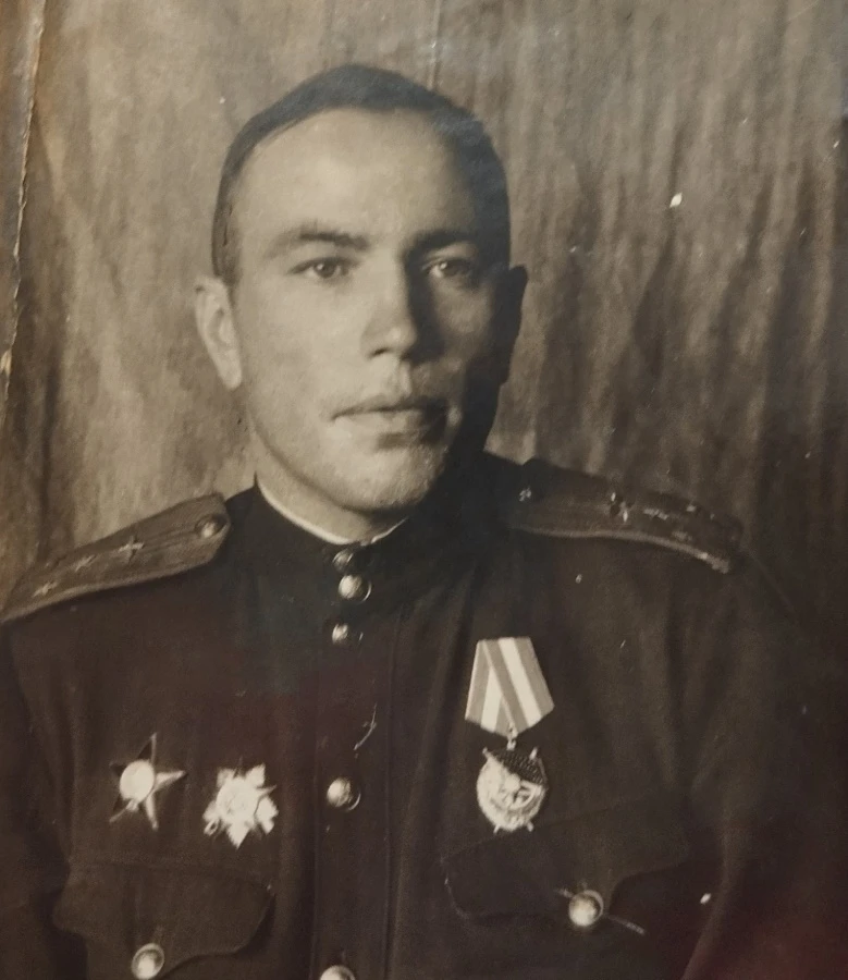 ❗️Загадка орденов и последнее письмо матери: история погибшего экипажа Ил-2   Весной этого года поис