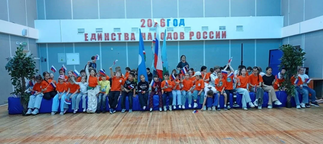 🎉 В предверии Дня России в ЛОУ "Улыбка" прошло много увлекательных мероприятий🎉

Мы отлично провел