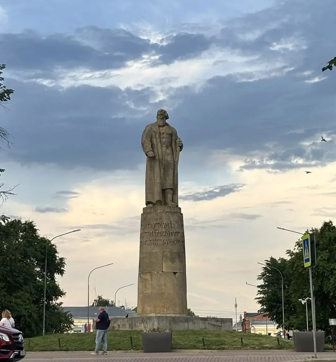 Председатель Партии пенсионеров Эрик ПРАЗДНИКОВ и Зампред Партии Александр ПОТАПОВ приб...