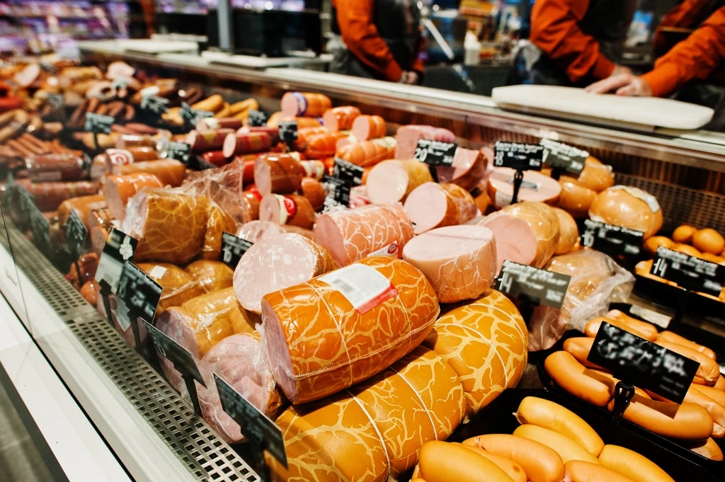 Мясной улов: в Орловском районе задержали похитителя колбасы и денег https://stepzory.r...