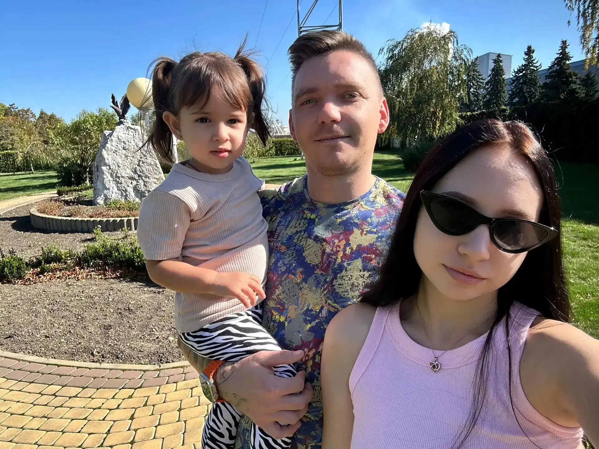 Воспитанница первой младшей группы Маркова Арина участвует в акции "Моя семья- моя радо...