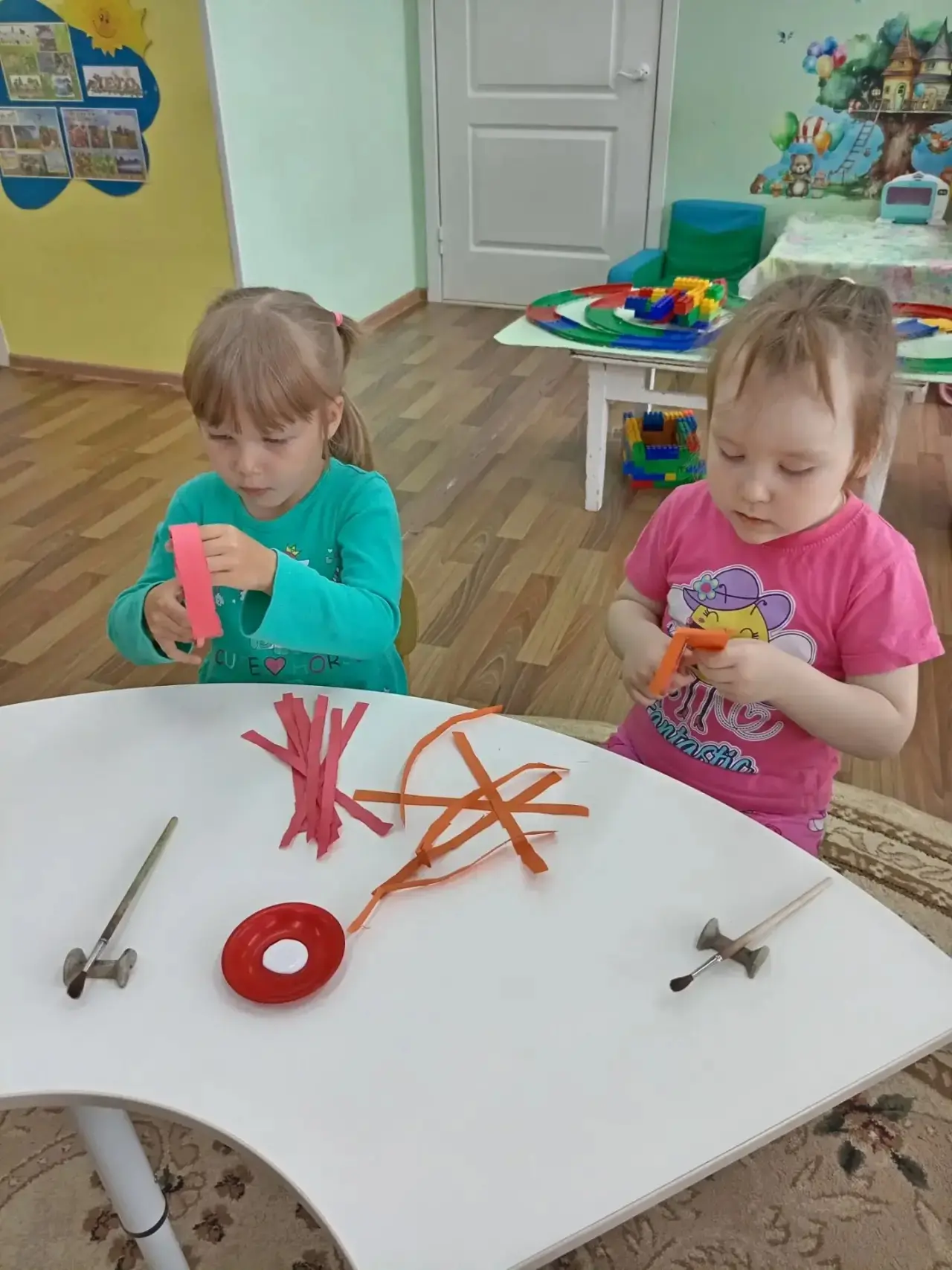 В нашей группе "Почемучки"