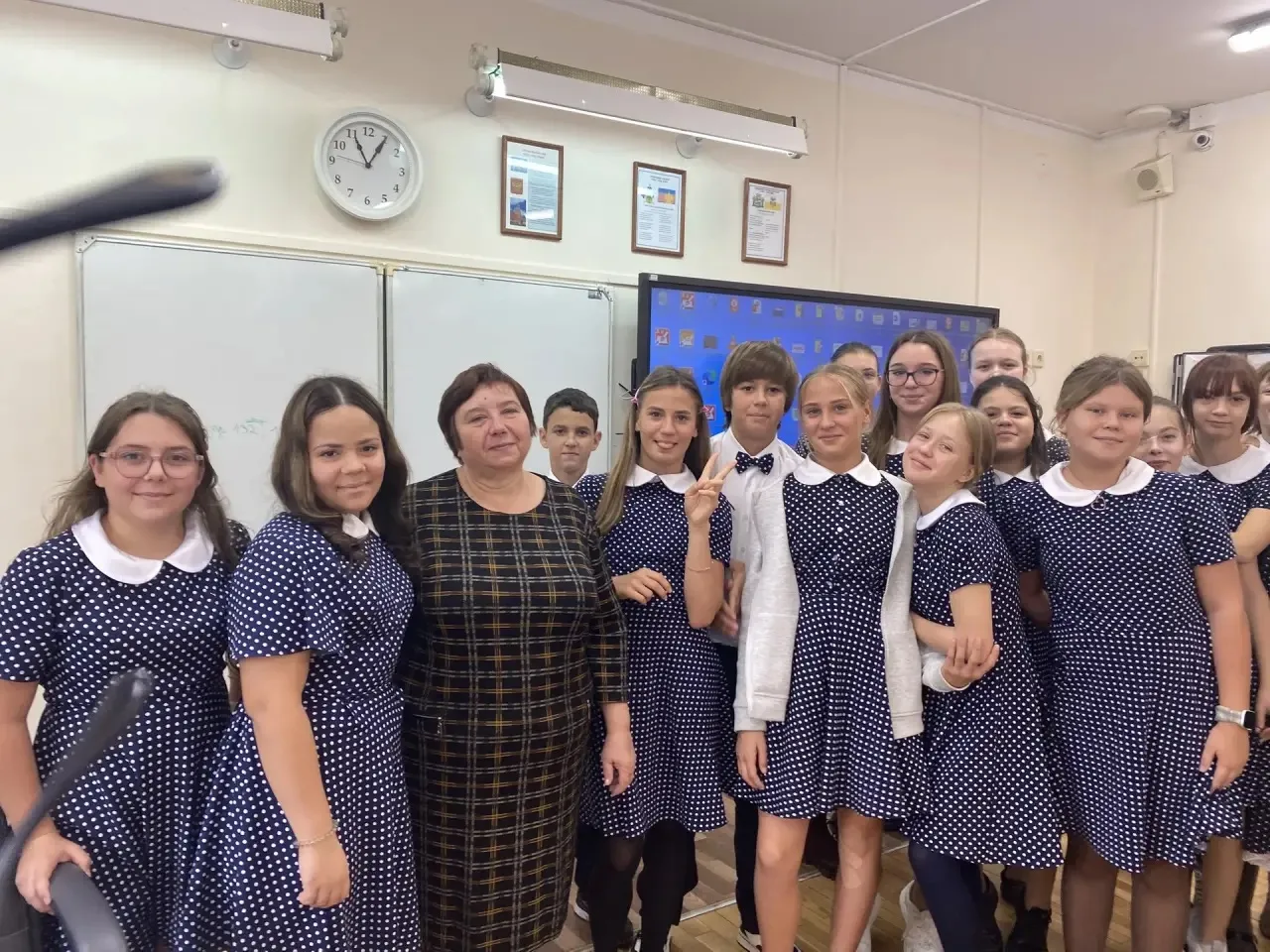 Вчера в 6 «В» было по-настоящему жарко! Ребята сразились в интеллектуальной игре «Что? ...
