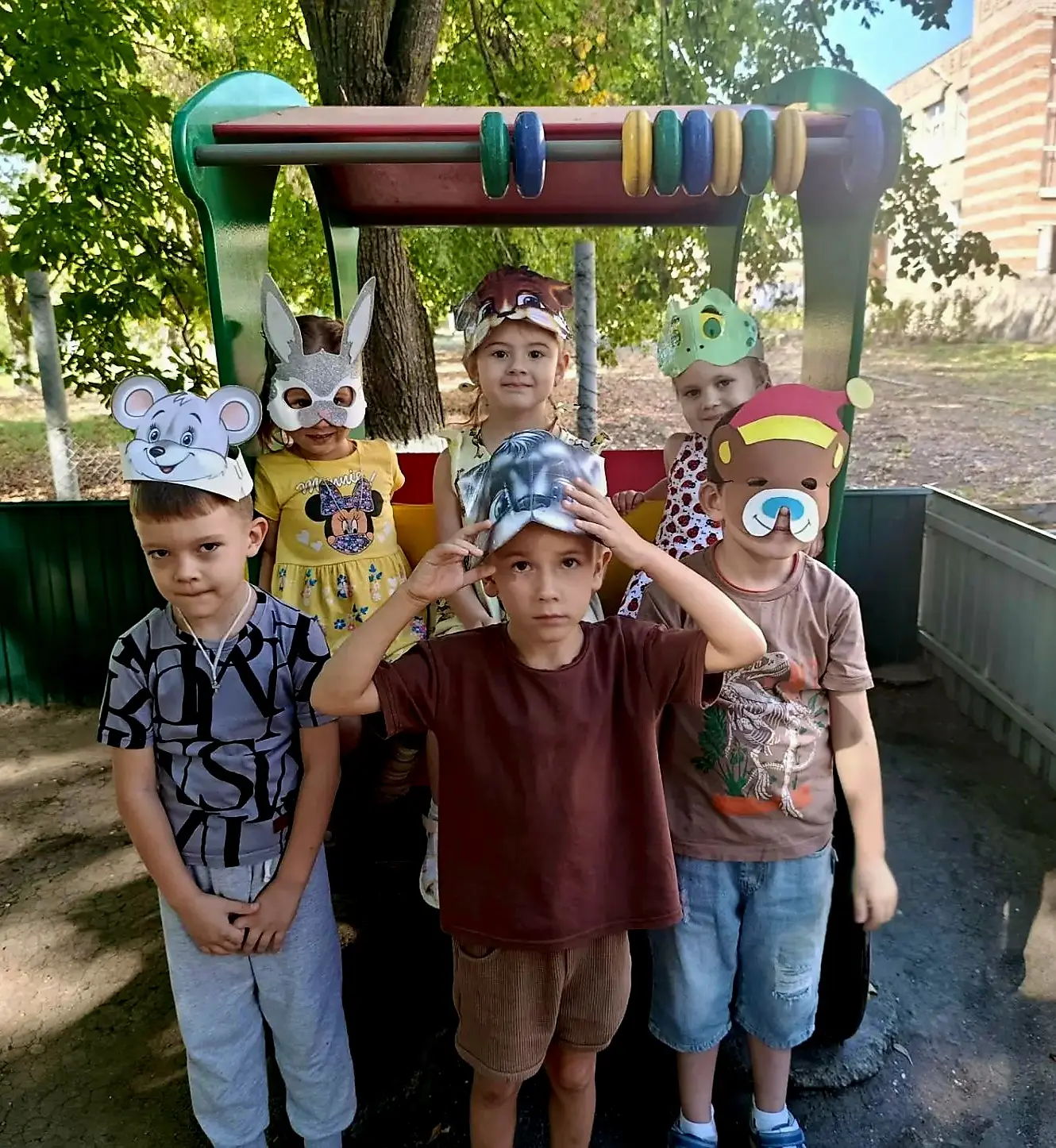 🎭 Стоит в поле Теремок... или как наши 👫 ребята стали актерами!